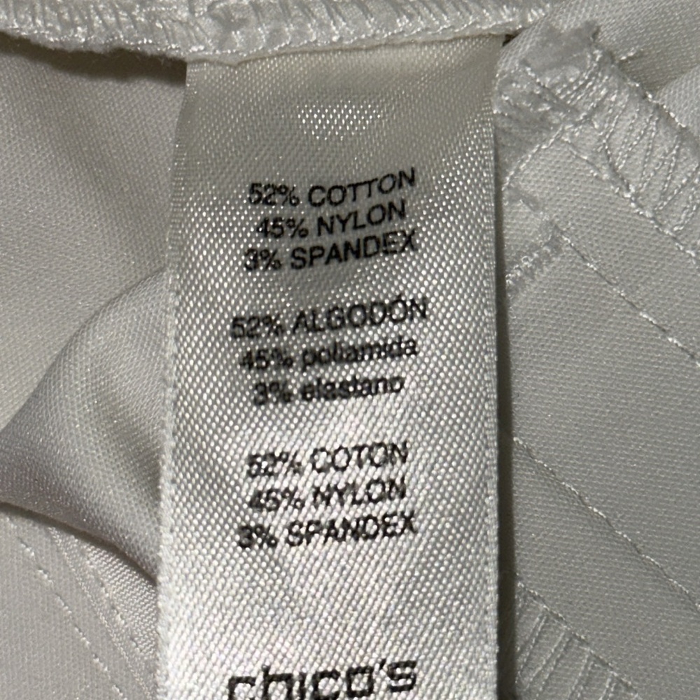 Chico’s Fabulously Slimming White Capris Summer Dressy Casual EUC Size 0 (S4) - Picture 6 of 6